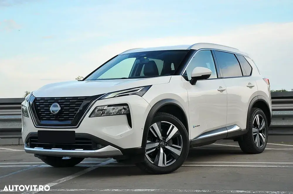 Second-hand Nissan X-Trail Tekna 158 CP (2023) în Galati - 23.990